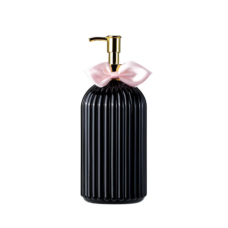 Customs logo 500ml Lotion Pump Bottle Flat Shoulder Soap Dispenser Shampoo Shower Gel Container Bamboo Pump Empty Lotion Bottles