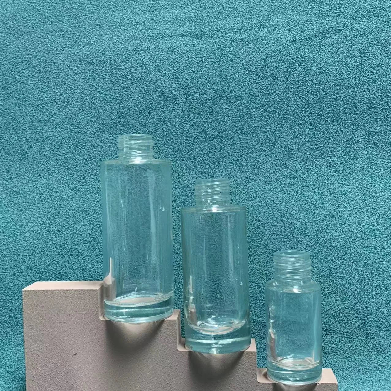 Cosmetic Packaging 50ml Clear Glass Dropper Bottle for Hair Oil Essential Oil Perfume with Screen Printing Surface Handling