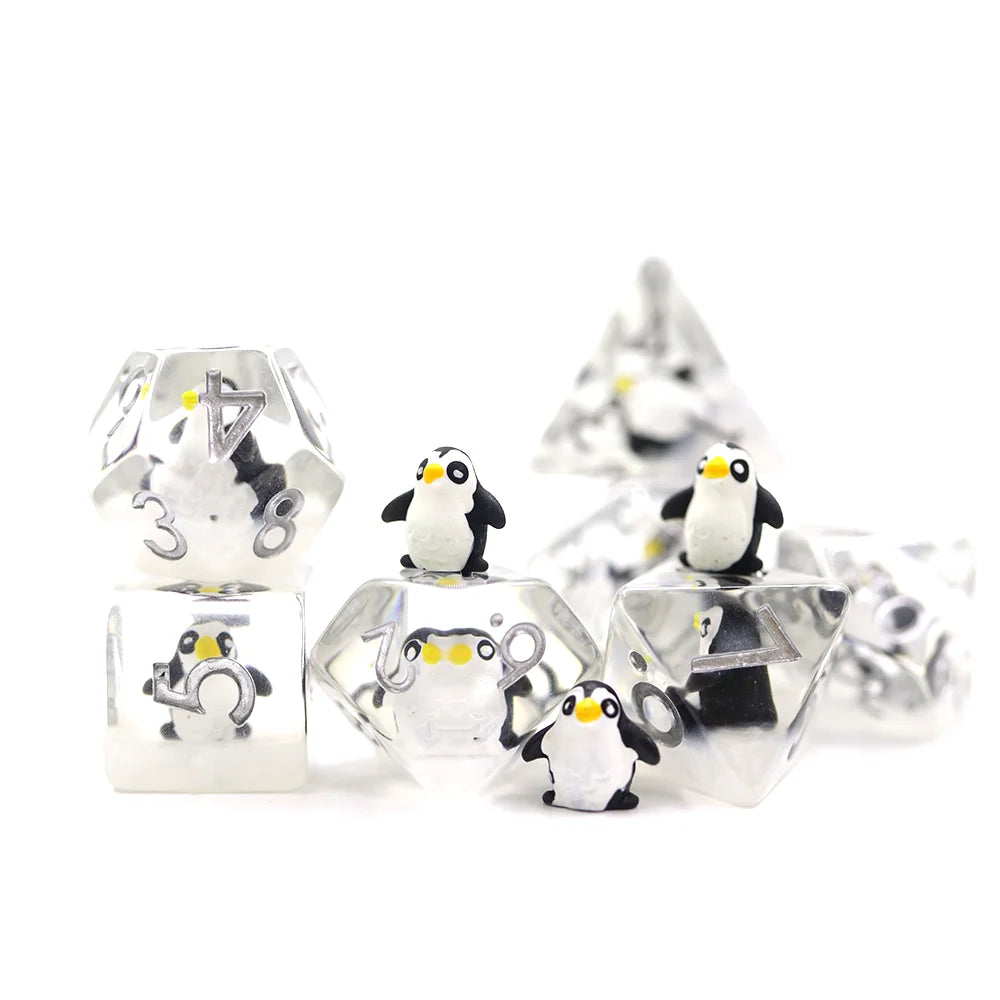 Clear Polyhedral Resin DND Dice Set Round Edge With Penguin Inside DND RPG Table Game Dice Set