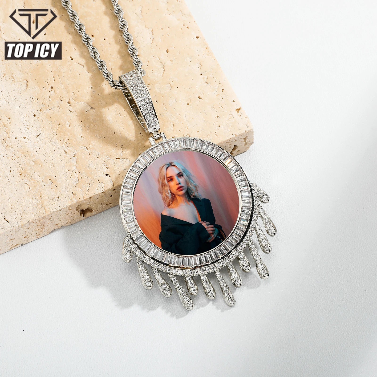 Top Icy DIY Customized Water Drop Style Iced Out Cubic Zircon Silver Gold Jewelry Circle Photo Necklace Private Photo Pendant