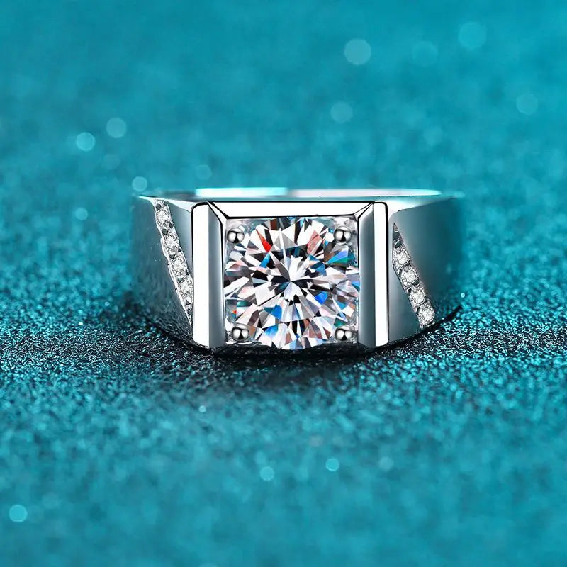 Fine Jewelry 925 Sterling Silver Vvs 1ct 2 Carat Moissanite Men Ring for Wedding Engagement