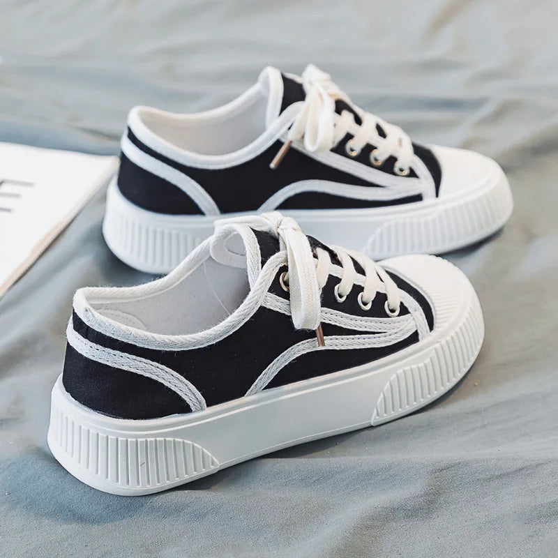 New Spring Summer Casual Cloth Sports Canvas Shoes Flat Slip-On Design Fashionable Board Shoes
