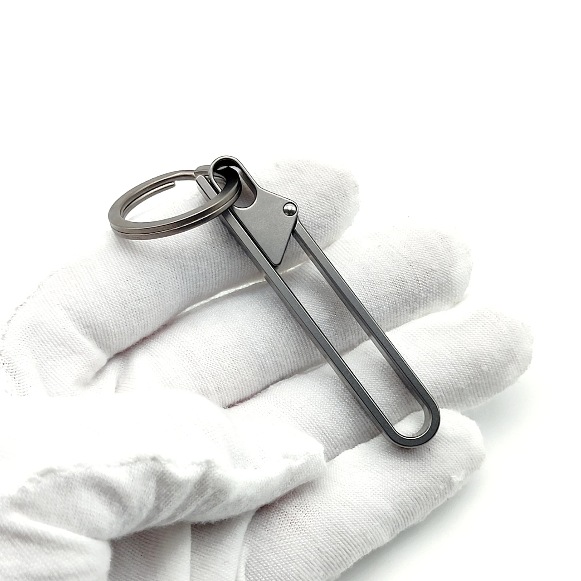 Custom Logo Luxury Promotional Durable EDC Blank Alloy Key Ring Accessories Carabiner Titanium Keychain with Custom Color & Size