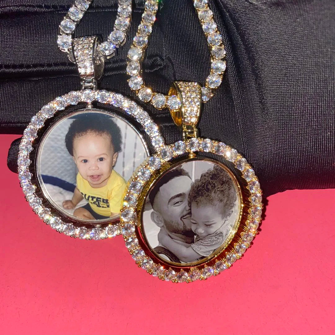 Top Icy Baguette Initial Pendants Wholesale Double Side Circle Good Memory Custom Picture Photo Necklace Jewelry