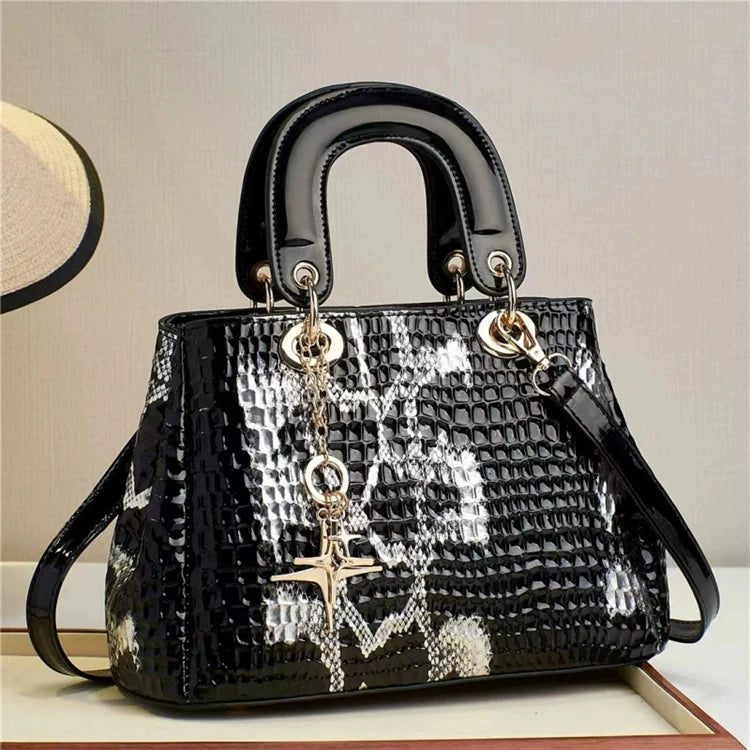 2026 Fashion Large Pu Leather Brand Custom Cheap Multipurpose Top Grain Tote Handbag Manufacturer