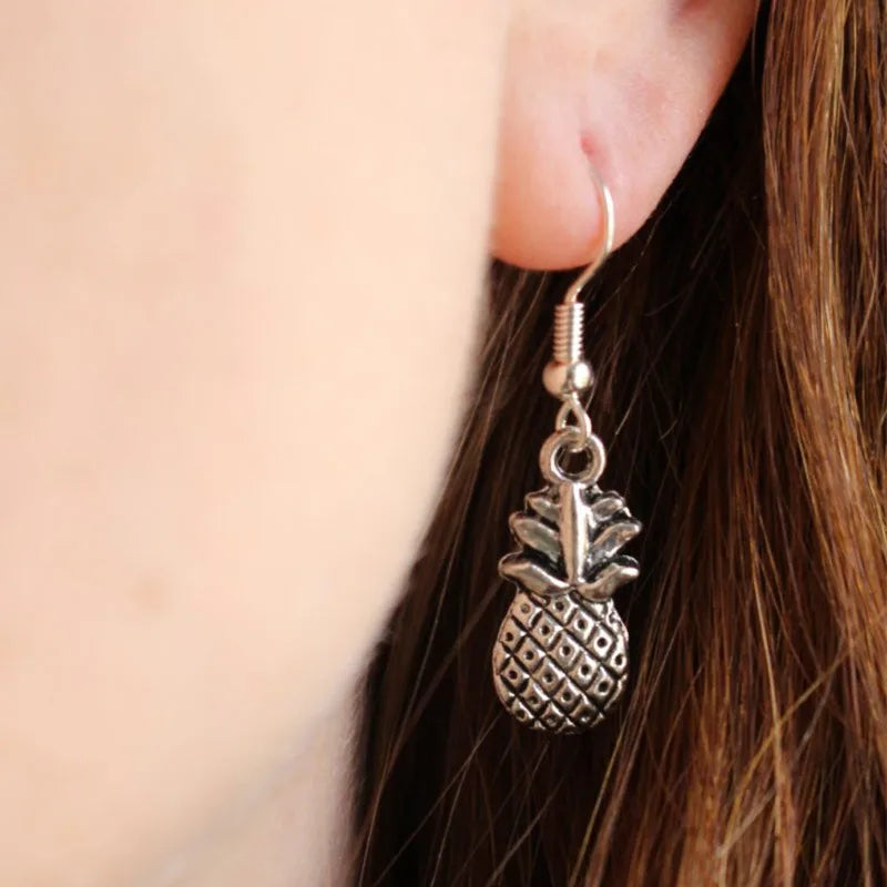 Fashion Ladies Earrings Jewelry Handmade Antique Silver Plated Pineapple Charm Custom Designer Drop Dangling Earrings for Women