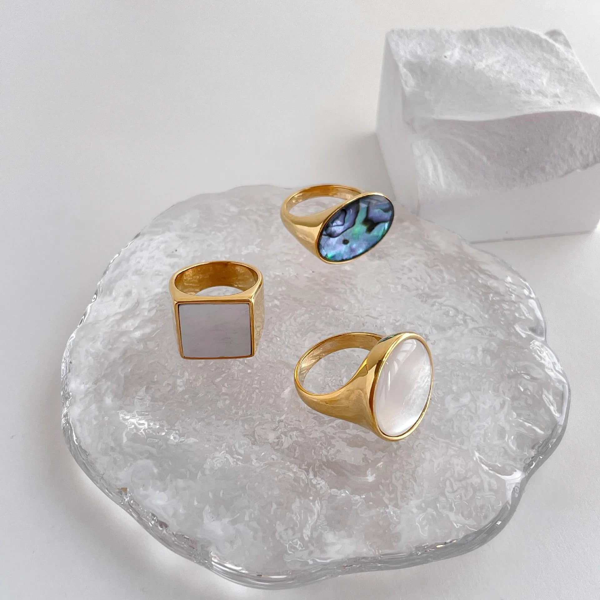 Luxurious Natural Abalone Shell Stainless Steel 18K Gold Plated Classic Engagement Wedding Ring for Women