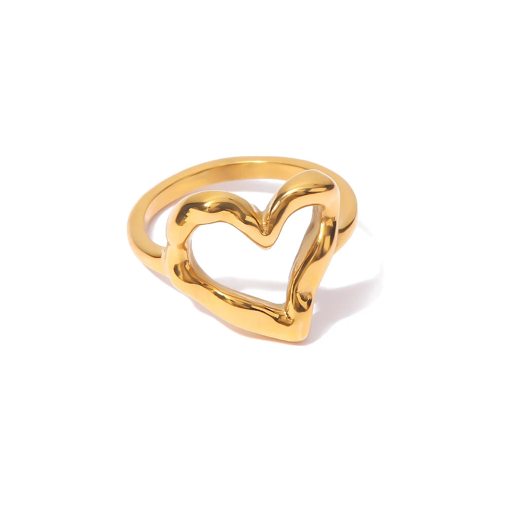 Waterproof 18k Gold Plated Stainless Steel Jewelry Hammer Pattern Hollow Heart Rings for Women