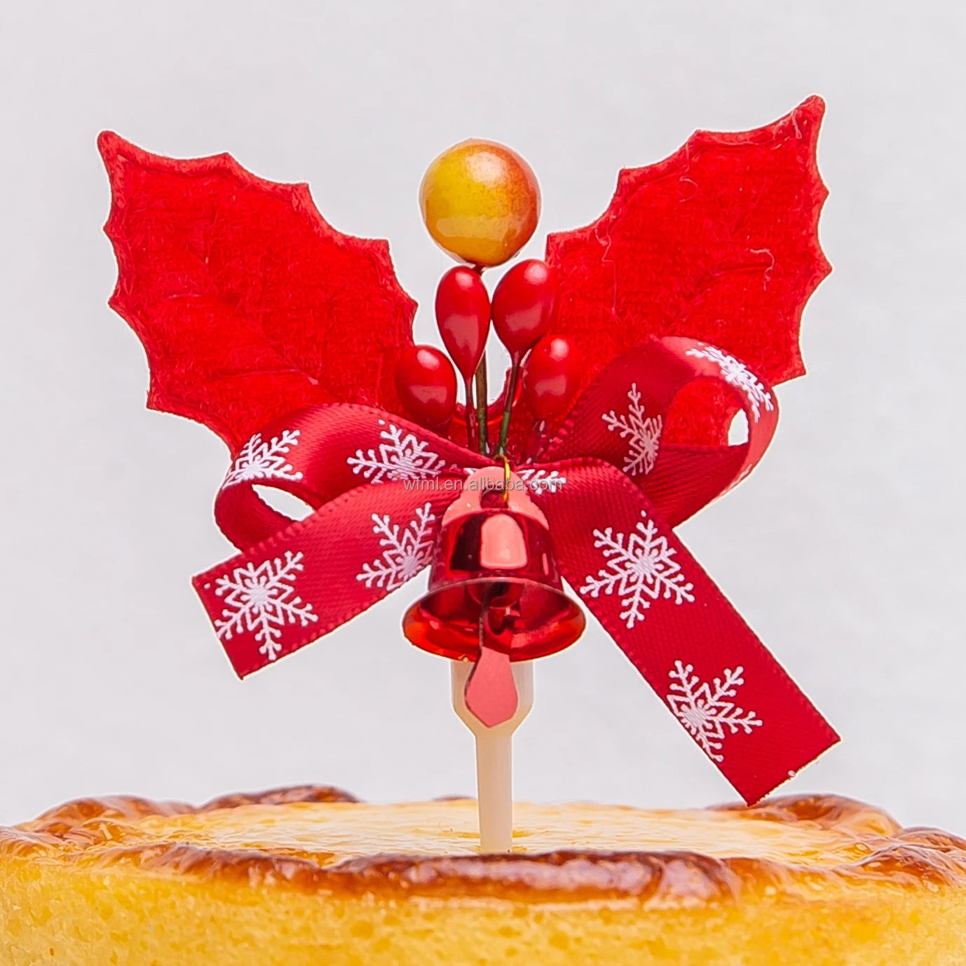 Wholesale Magic Lights SEDEX Approved Plastic Christmas Cake Topper & Decorative Picks with Customizable Size & Shape