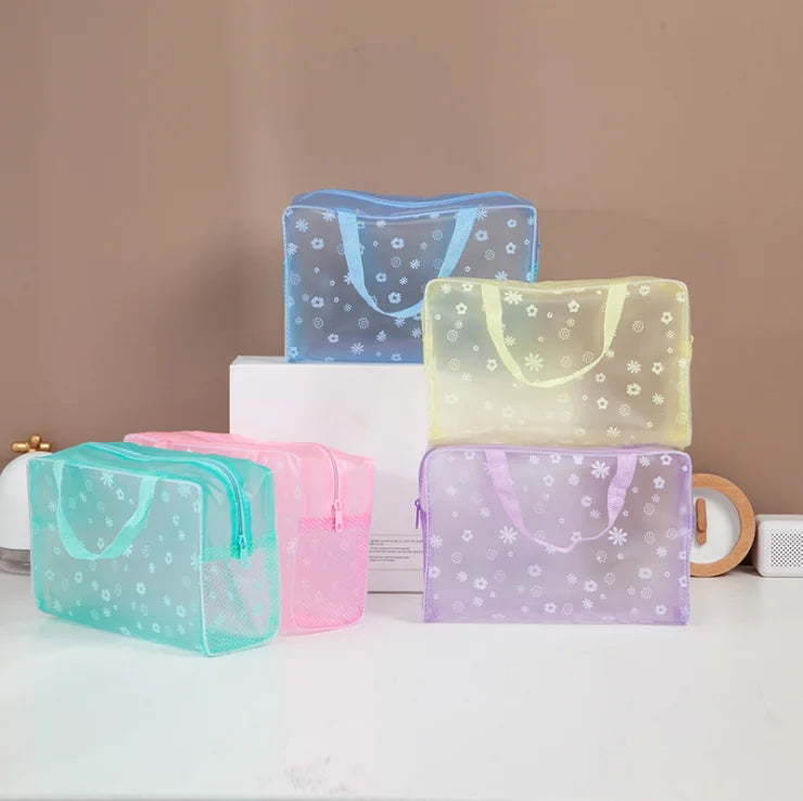 Custom PVC Transparent Waterproof Make up Bag Made Women Travel Beauty Bag PVC clear Cosmetic Bag With Zipper