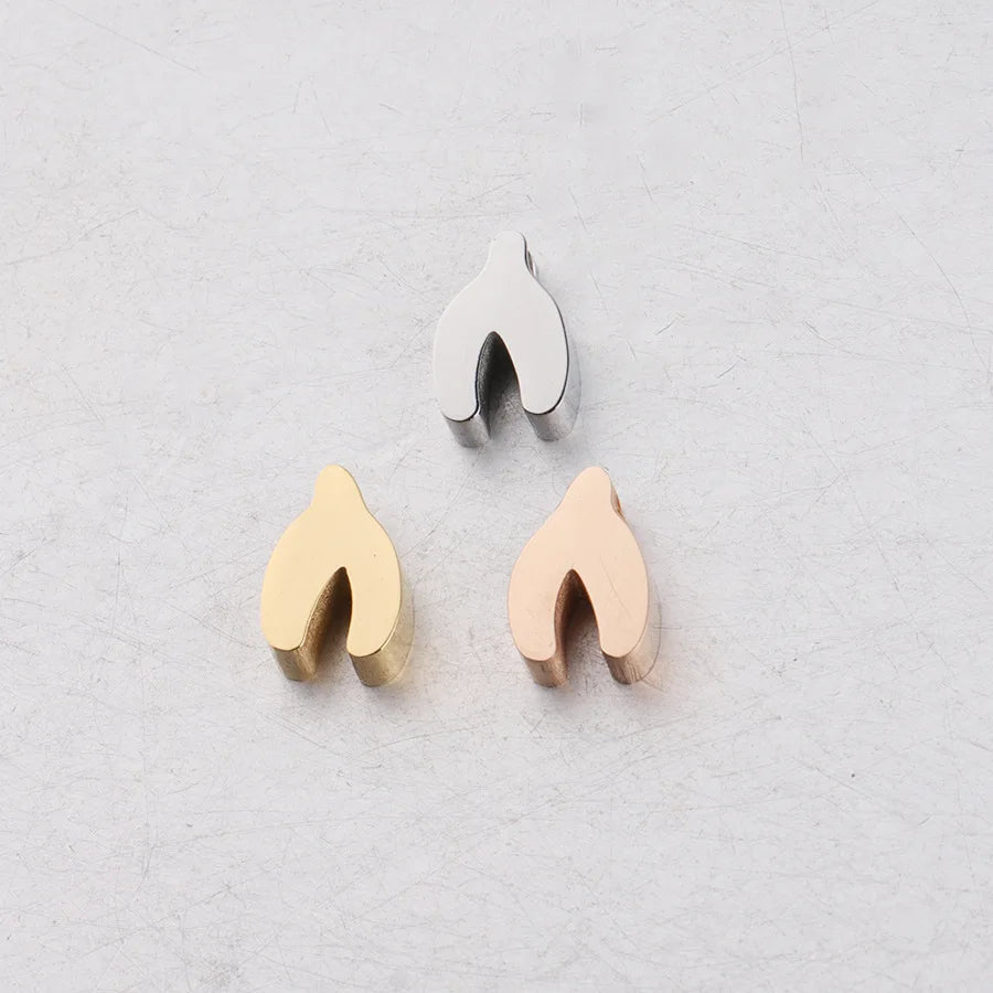 Hot Selling Stainless Steel Mirror 5.5 * 8mm Fish Tail DIY Lucky 1.8mm Small Hole Bead Customizable Pendant Accessory