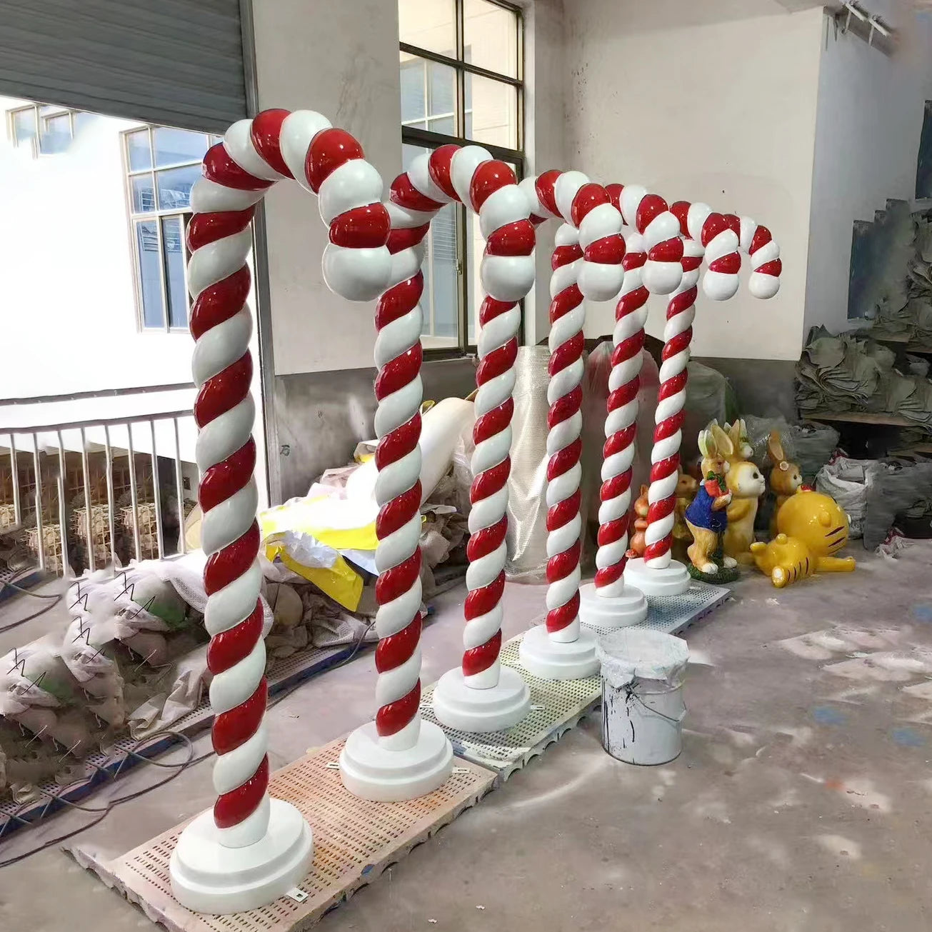 Support Customized Giant Fiber Glass Frp Fiberglass Big Christmas Sweet Candy Cane Lollipop Decor Props for One Birthday Party