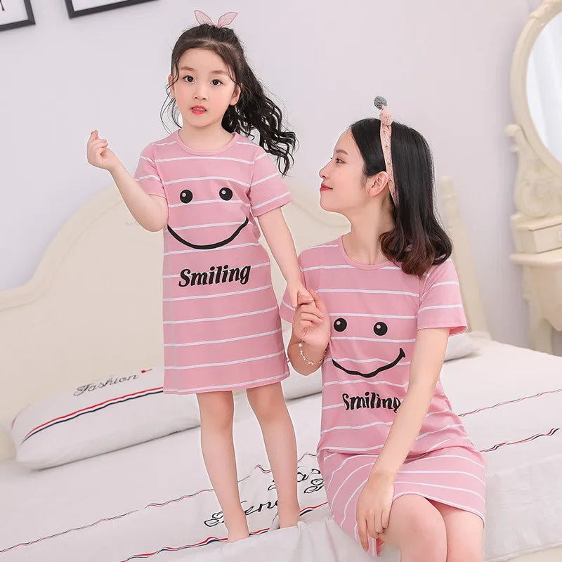 Wholesale Summer Short Sleeved Pajamas Girls Children Cotton Cartoon Night Dress Sleepwear for Women