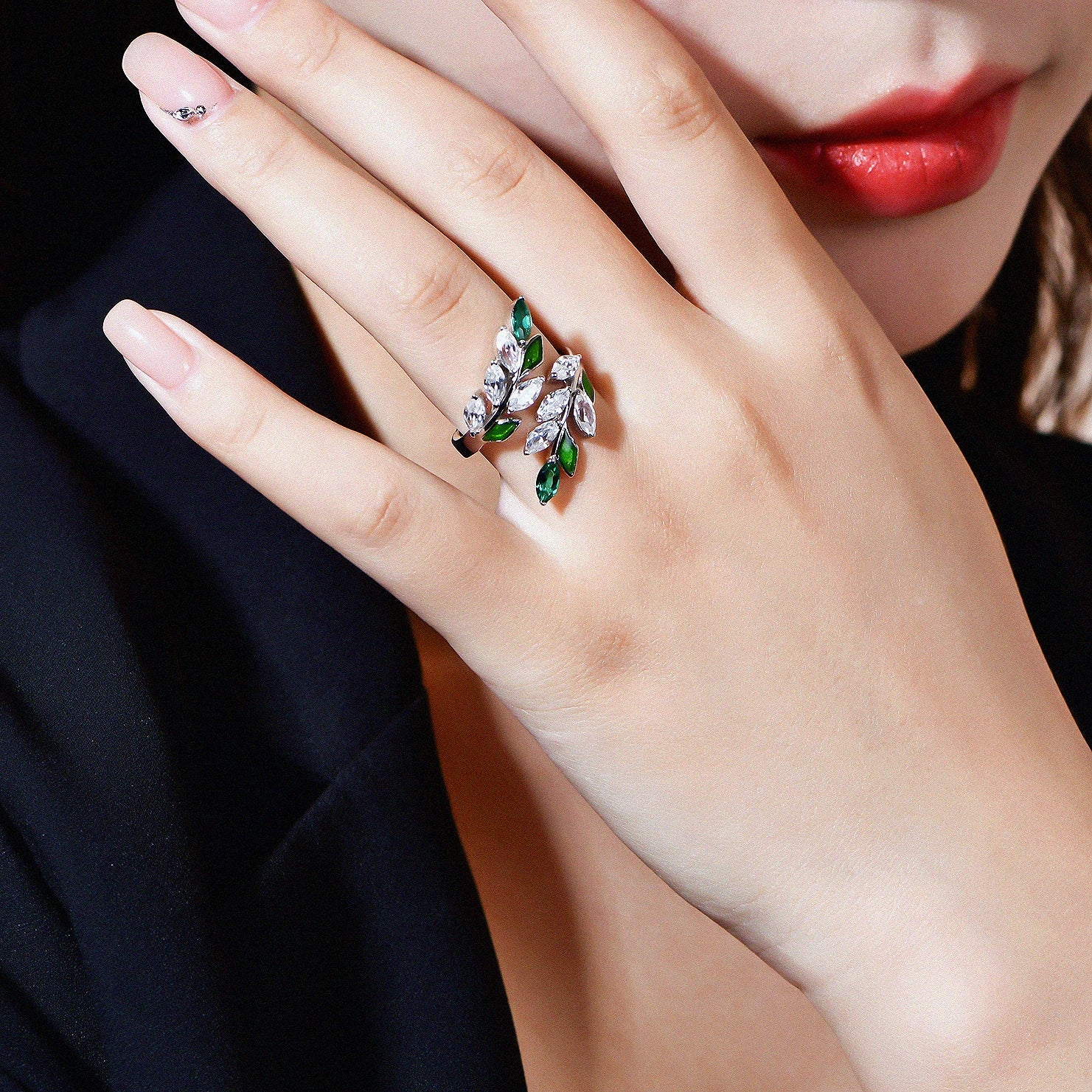 New Arrival 925 Sterling Silver Emerald Cut Diamond Lab Created Emerald and Diamond Engagement Rings for Sale