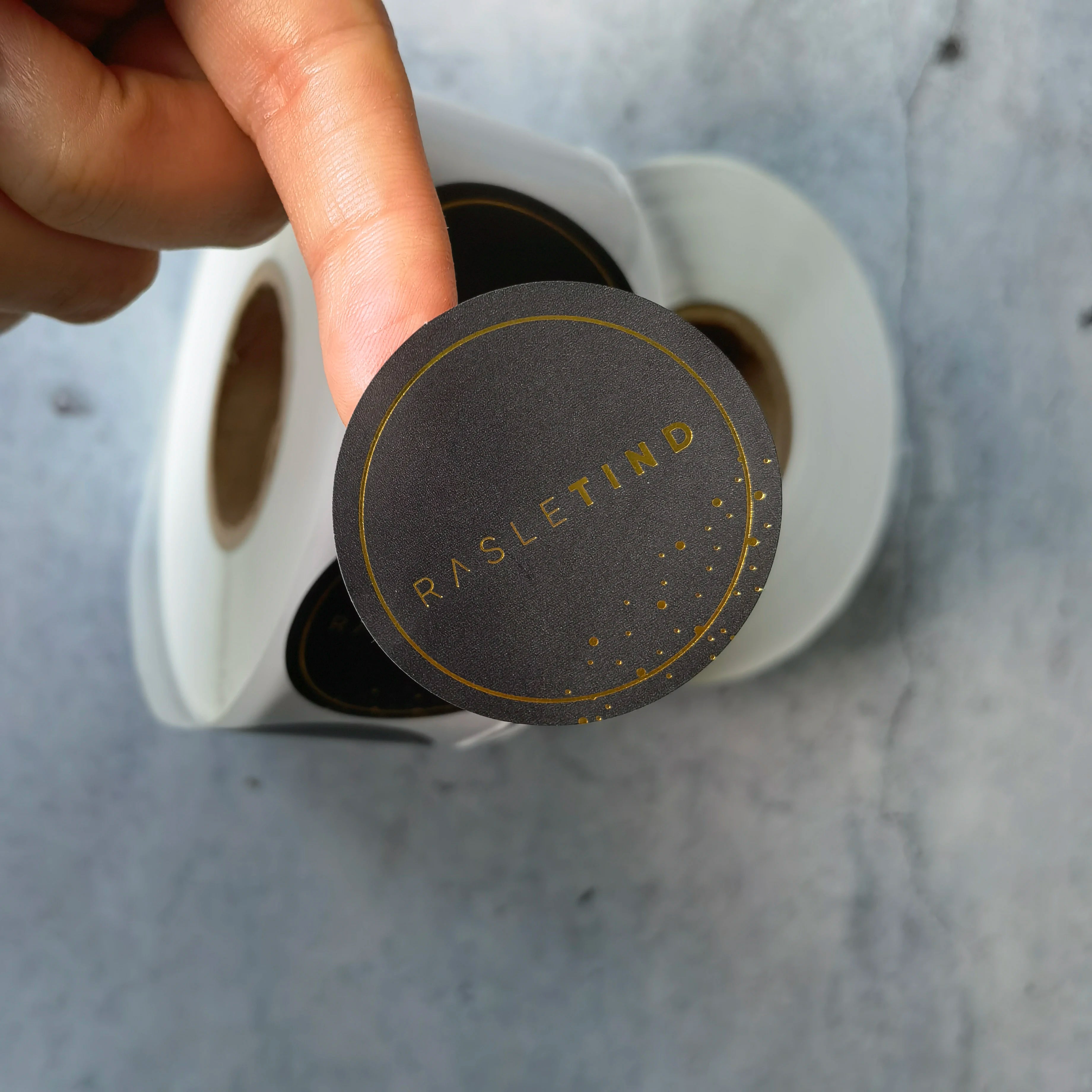 Customized Waterproof Adhesive Paper Stickers and Hot Stamping Foil Printing Packaging Labels From Guangdong for Crafts