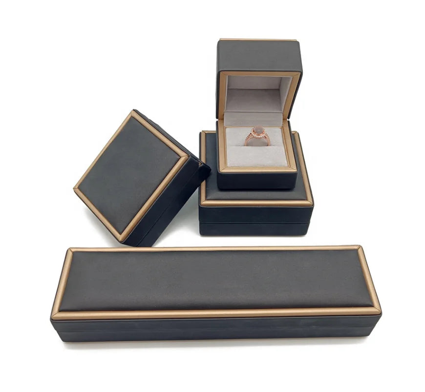 LOW MOQ One Top Customized Leather Box High-end Pendant Ring Jewelry Box Packaging Box