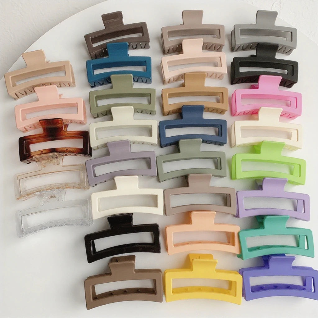 2022 Hot Fashion Archer Korean Women's Hair Claws Frosted Plastic Large Size 13cm Simple Hairgrips for Thick Hair
