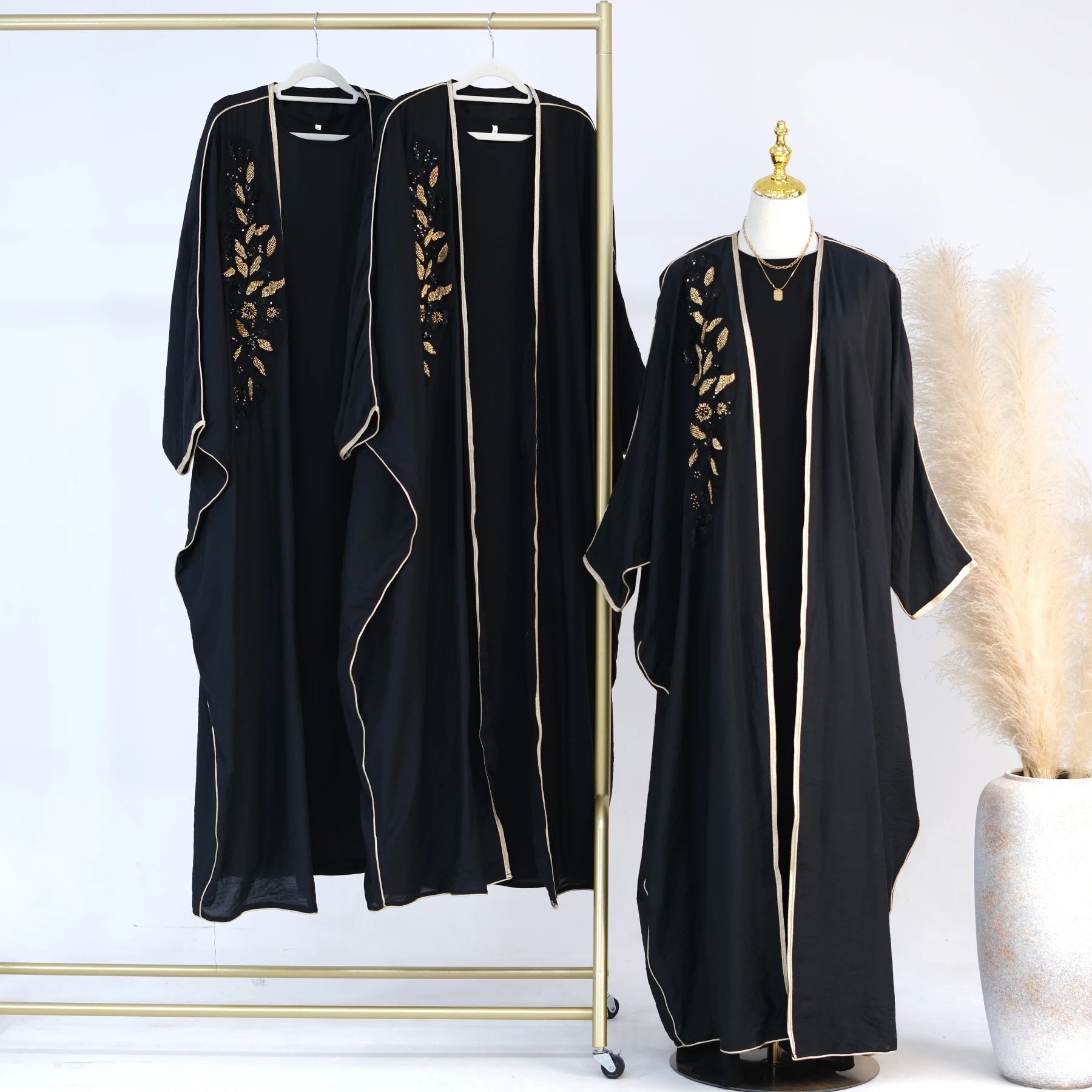 Wholesale Middle East Abaya Dubai Kaftan Black Abaya With Beads Jalabiya Plus Size Bat Sleeve Abaya Ethnic Clothing