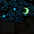 100 Pcs 3cm Luminous Stars Wall Stickers XJ0273 DIY Home Decor for Dark Living Room for Christmas & Easter Decor