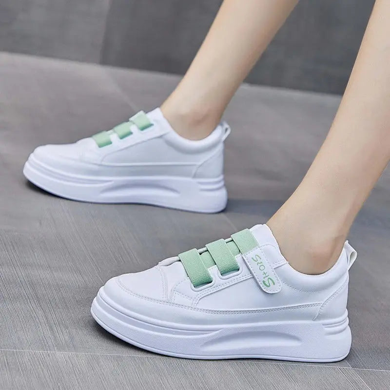 New Design Lady Shoes Injection Shoes Lace-up Women Sneakers Running Sport Shoes