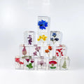 Custom Pressed Flower Paperweight Flower in Resin Specimen Collection Real Flowers Samples Square Paper Weights Cube for Desk