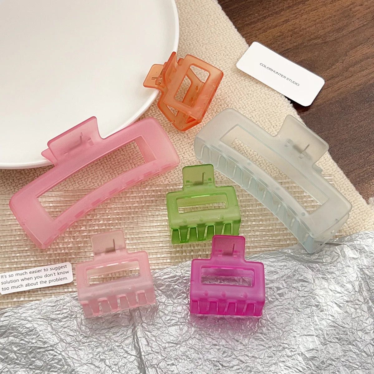 Korean 12.5cm 5.2cm Two Size Shark Design Plastic Hair Claw Clips Simple Girls Back Hair Scratches in Candy Colors