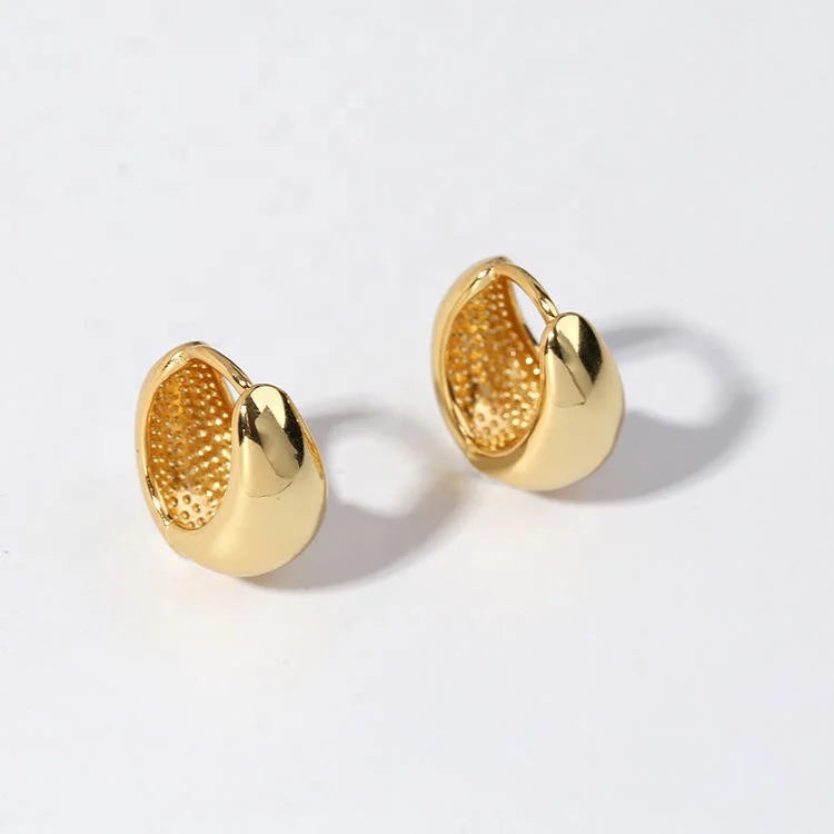 The Best-selling Simple Stainless Steel U-shaped Women's Earrings Gold-plated Fashionable Unisex Jewelry Party Gift