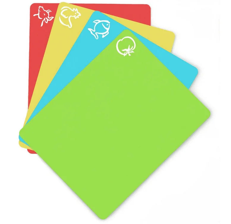 Premium 4pcs Kitchenware Set PP Plastic Premium Vegetable Mat Cutting Board with Holder Handle for Convenient Kitchen Use