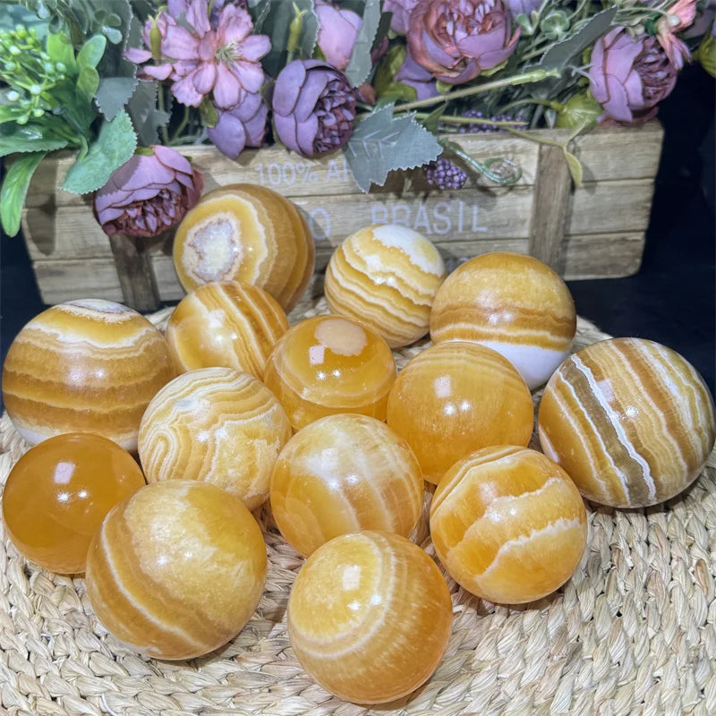 Wholesale Natural Healing Crystals Honey Calcite   Sphere Crystal Ball for Fengshui Decoration