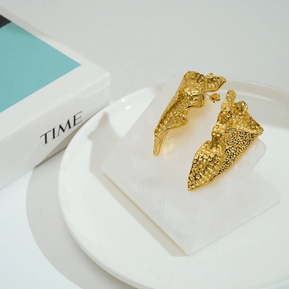 Latest 18K Gold Plated Stainless Steel Jewelry Geometric Pleated Texture Stud Earrings Waterproof for Woman Earrings E241654