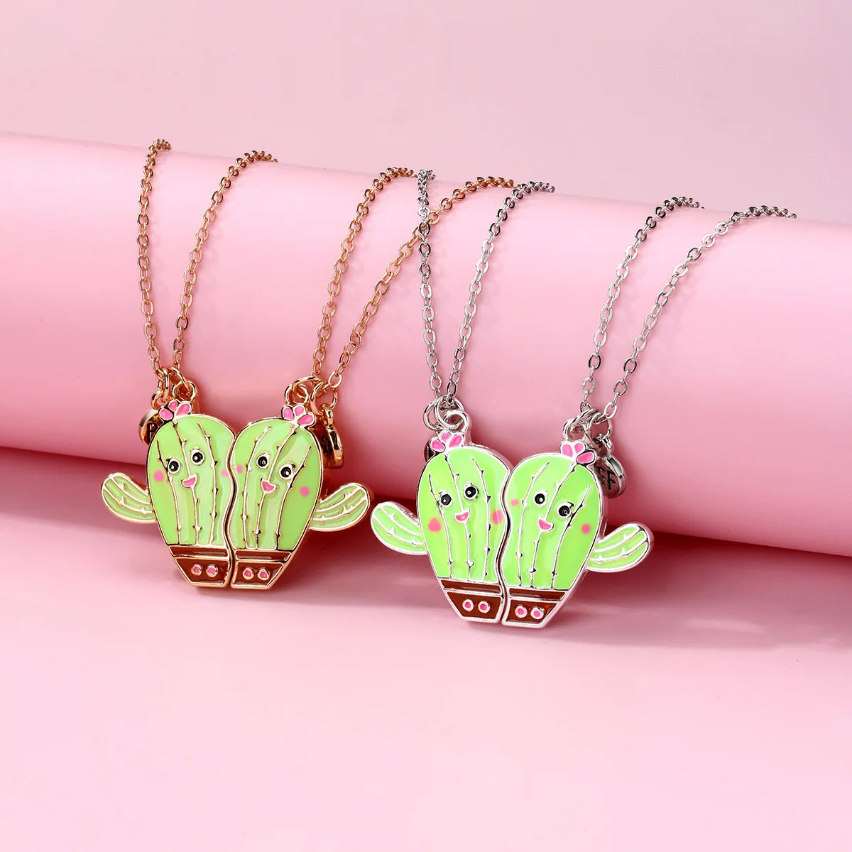 2Pcs/Set Magnetic Cactus Pendant Necklace for Best Friend Attract Each Charm BFF Couple Necklace for Children Boys Girls