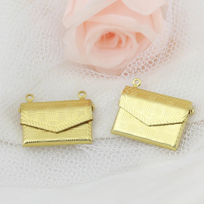 Jewelry Accessories Brass Briefcase Shape Patterned Photo Locket Photo Frame Locket Necklace Pendant