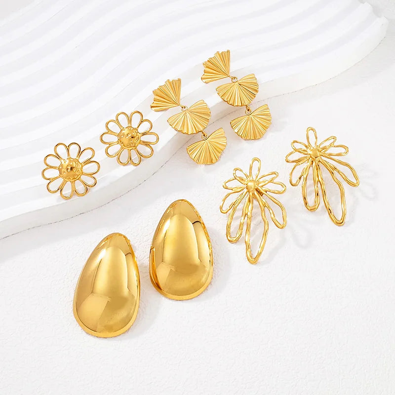 Fashionable Stainless Steel 18K Gold Plated Flower Leaf Hammered Stud Earrings Women's Ear Rings Italian Niche Jewelry Wholesale