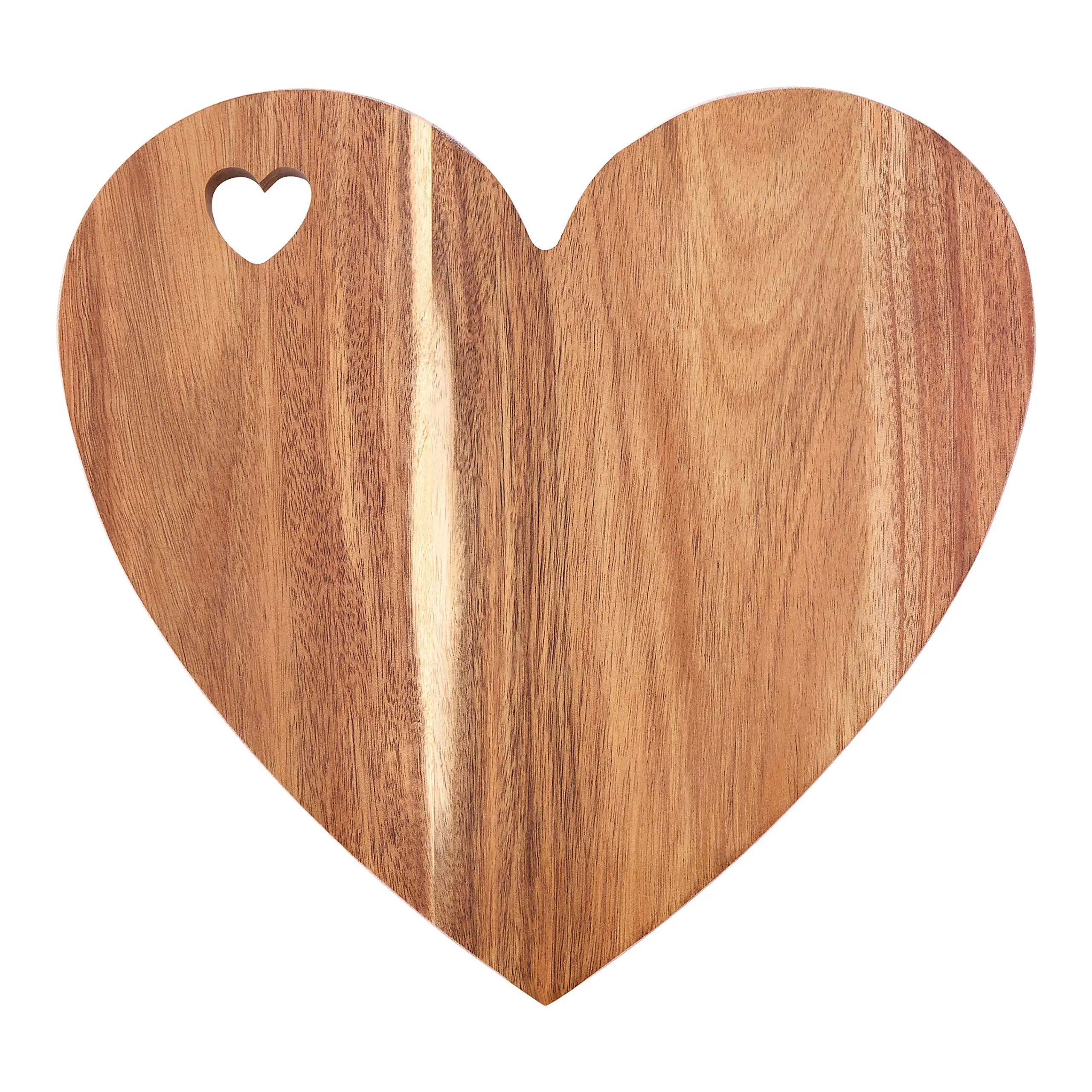 Wholesale Cute Acacia Heart Shape Wooden Kitchen Chopping Board Kitchen Gift to Family Cutting Board for Snack Fruit Vegetable