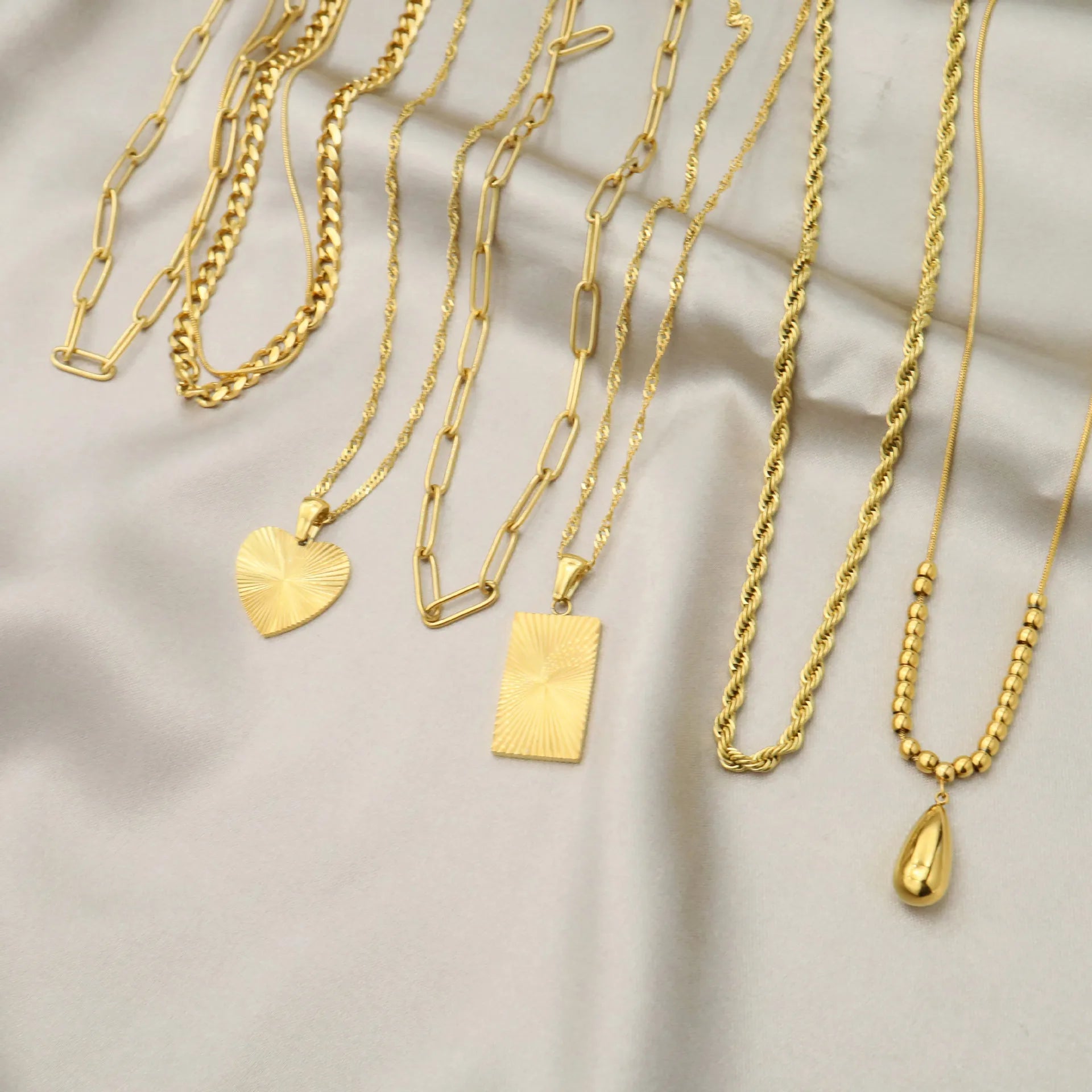 New Fashion Unique Design Stainless Steel Square Heart Drip Geometry Pendant Choker Necklace Women SN21012308G
