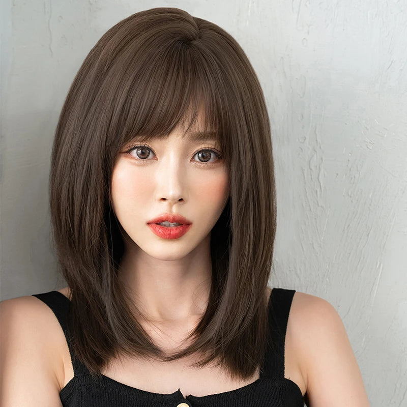 Asian Wig Brown Synthetic Wig with Bangs Ombre Brown to Honey Blonde Wigs for Women Layered Hair for Girls Daily Party Use