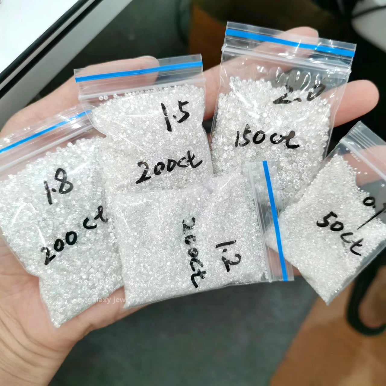 Wholesale 0.8-3mm Melee Moissanite 100% Passes Round Cutting Stones Real Def Diamonds Loose Vvs Moissanites Bulk