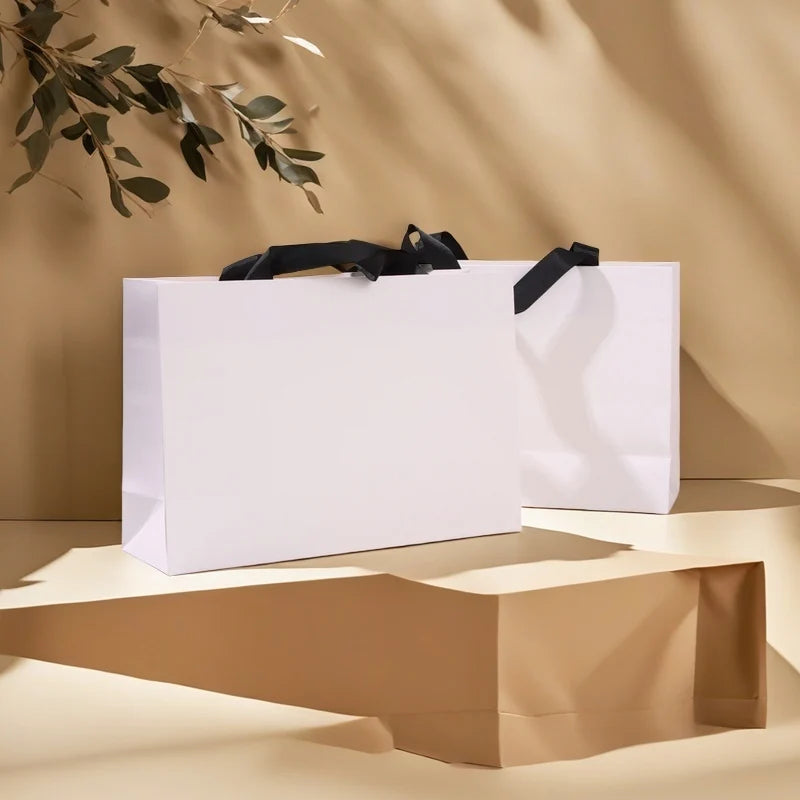 Eco-friendly Recycled Brown Jewellery Paper Bag with Handle  Luxury Paper Bag Brand  Gift White Kraft  Paper Bags Clothes