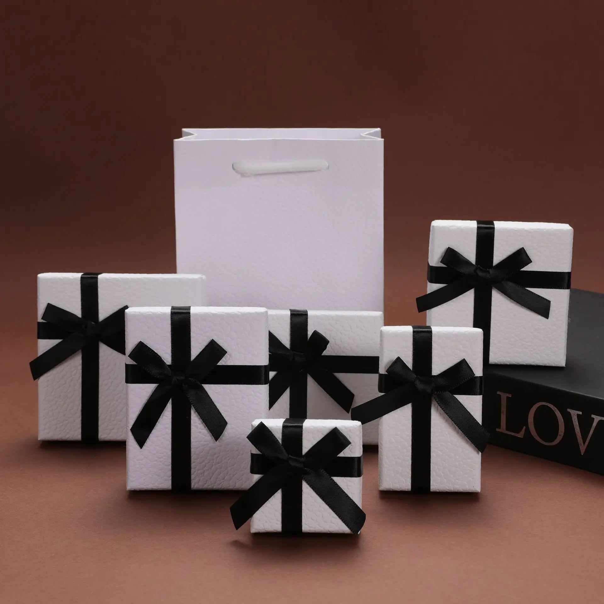 High-End Simple Black Bow Jewelry Box for Earrings Necklace Lipstick Cosmetics Gift Packaging & Display