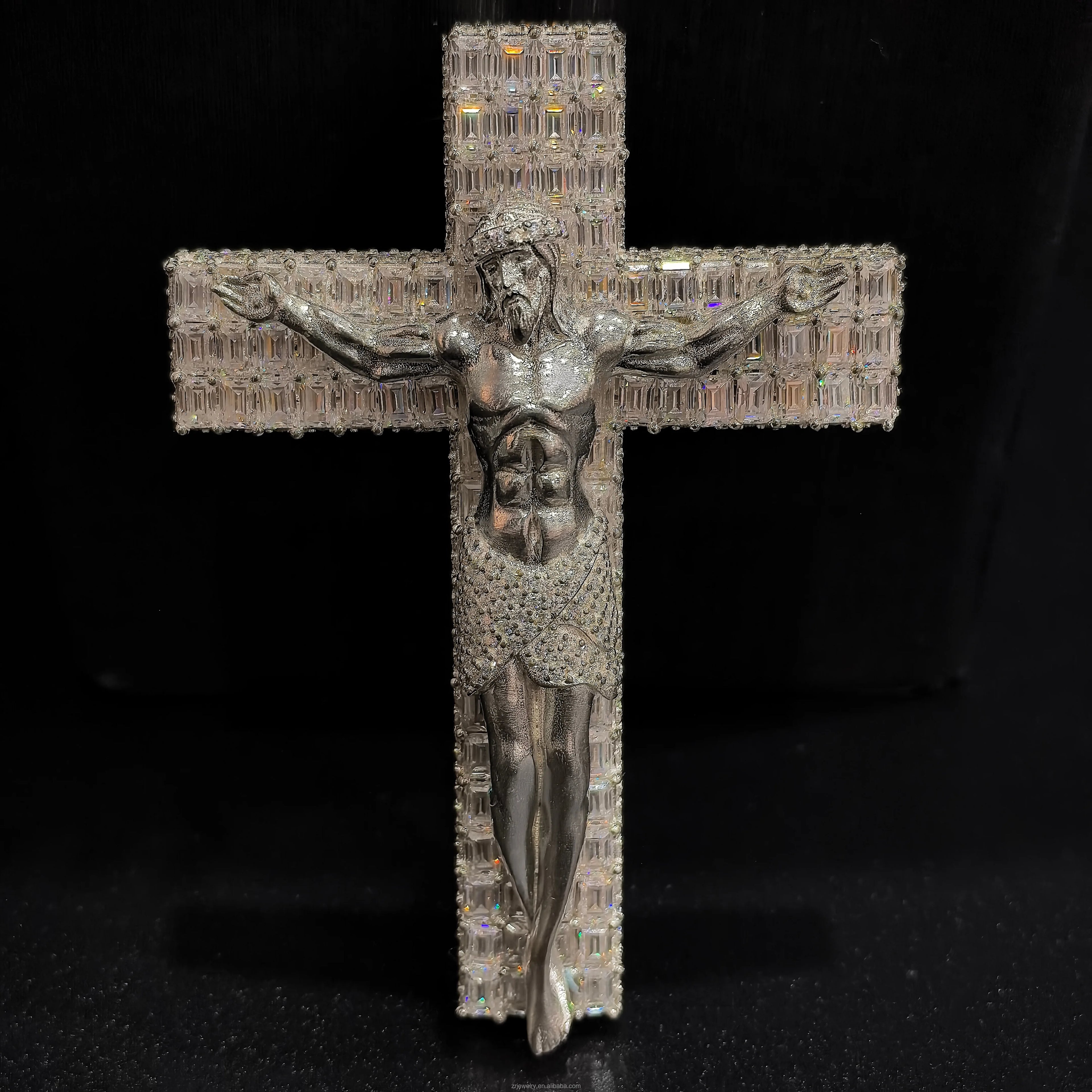 Christmas Gift Iced Out Hip Hop Chain S925 Silver 18k Gold Plated Moissanite Jesus Cross Pendant