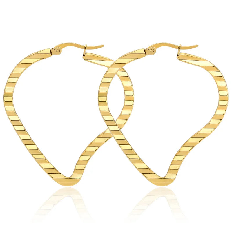 Wholesale 18K Gold Stainless Steel Women's Fashion Earrings Fancy Strawberry Shape Fine Hoop Design for Women