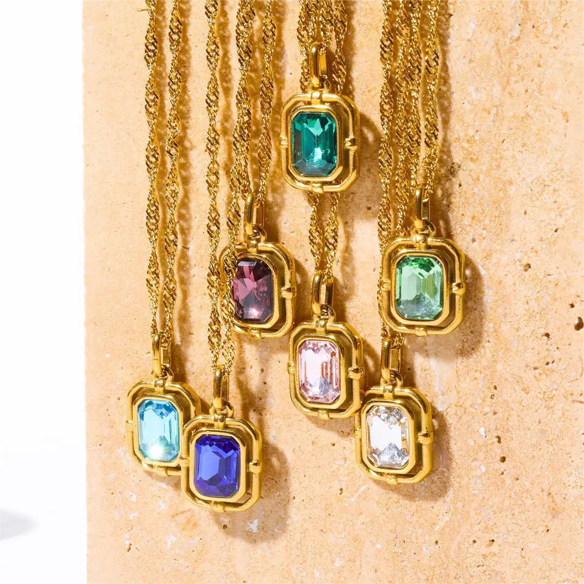 2023 New Fashion Non Tarnish 18k Pvd Gold Plated Stainless Steel Zircon Square Pendant Necklace Gemstone for Women