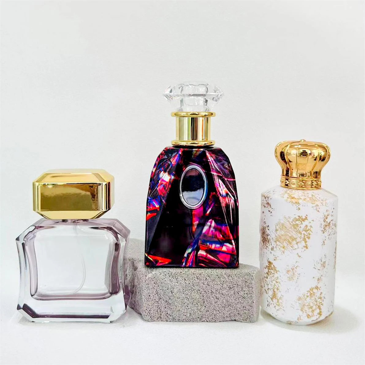 Wholesale Empty Perfume Bottles 30ml 50ml 100ml Customized Capacity Perfume Bottle