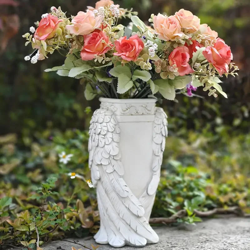 Hot Sale Elegant Angel Wing Resin Figurine Hand-painted Realistic Feather Texture White Finish Outdoor Garden Decor Romantic