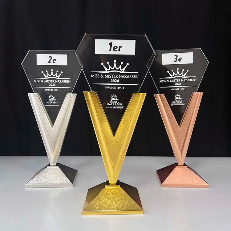 Gold Silver Bronze Metal Crystal Trophy Awards MH-NJ0230