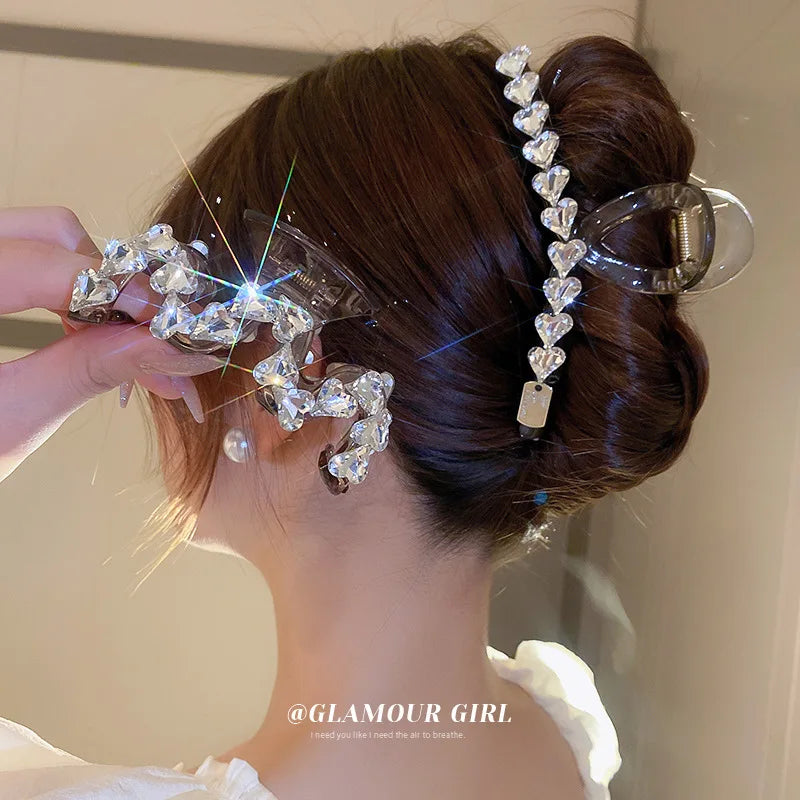 Korean Acrylic Heart Hair Clip Claw Girls Iced Out Diamond Large Shark Hair Clip Female Matte Hair Claw Clips