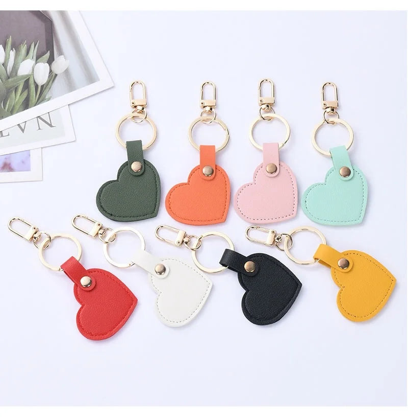 Wholesale 2025 High Custom Heart Shape Keychain Ornaments Creative Gift Keychain Hanging Leather Keychain