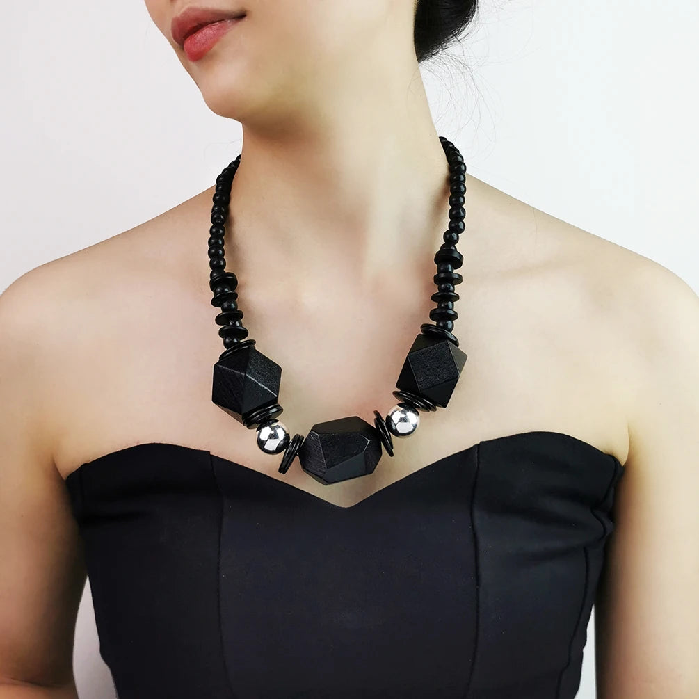 Bohemian Ethnic Retro Wooden Necklace Handmade Coconut Shell Choker Necklace Tourist Jewelry