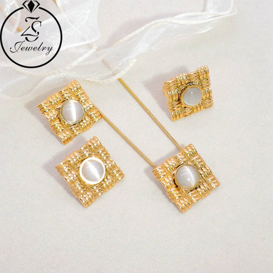 Simple Jewelry Girl Stainless Steel Earring Set White Stone Gold Plated Designed for Women for Weddings Factory Price Industry