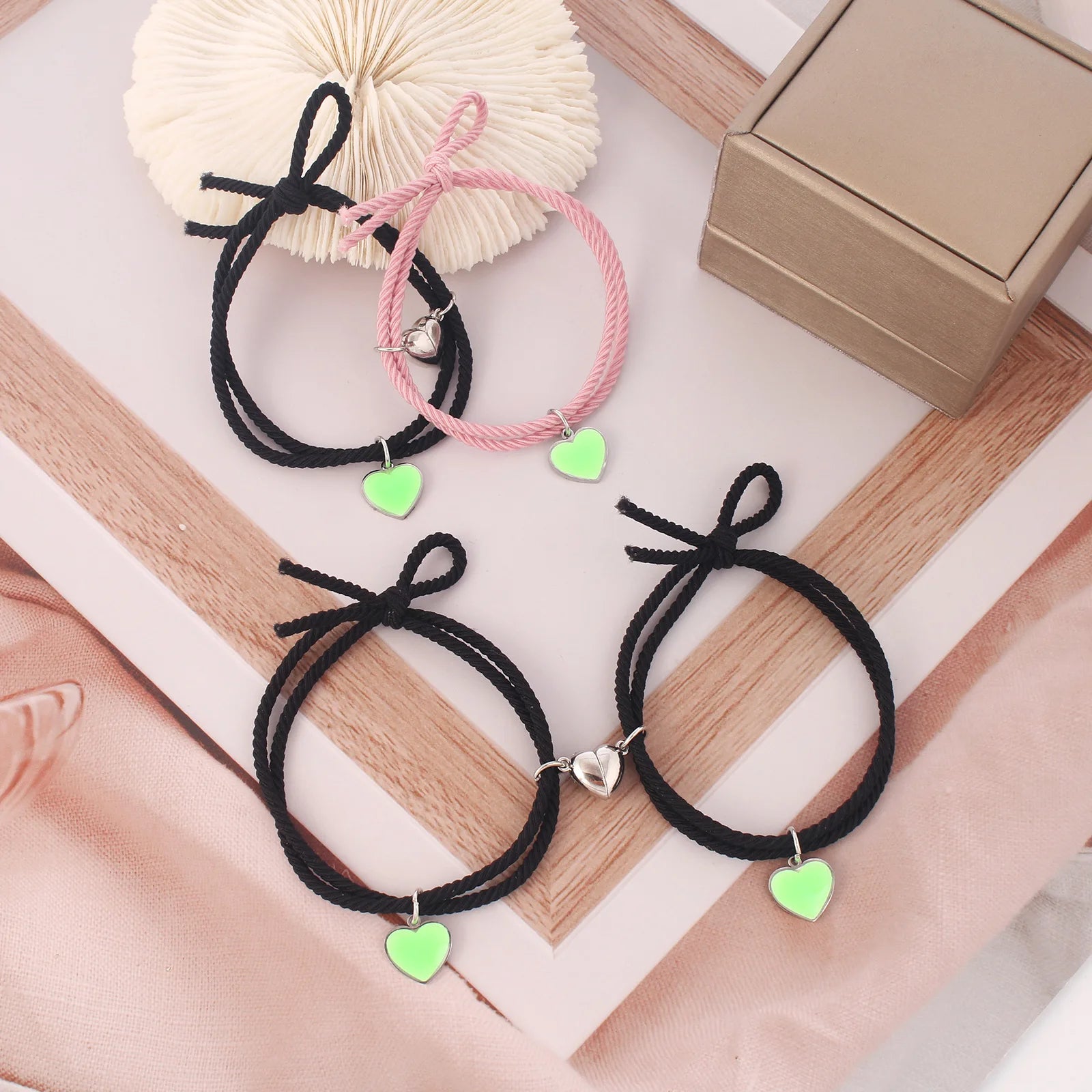 Fine Jewelry Elastic Cord Stainless Steel Bracelet Cute Luminous Heart Couple Bracelet Set for Women Men